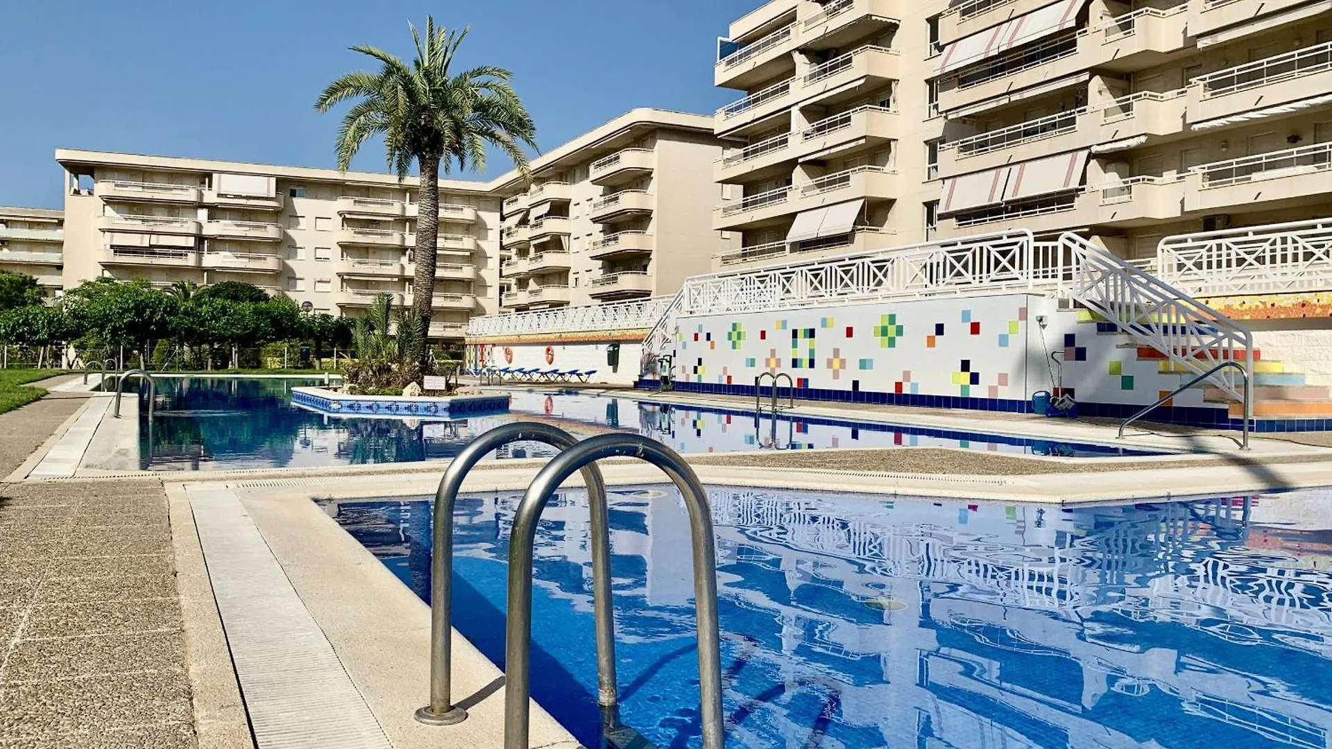 Aquamarina Apartments La Pineda